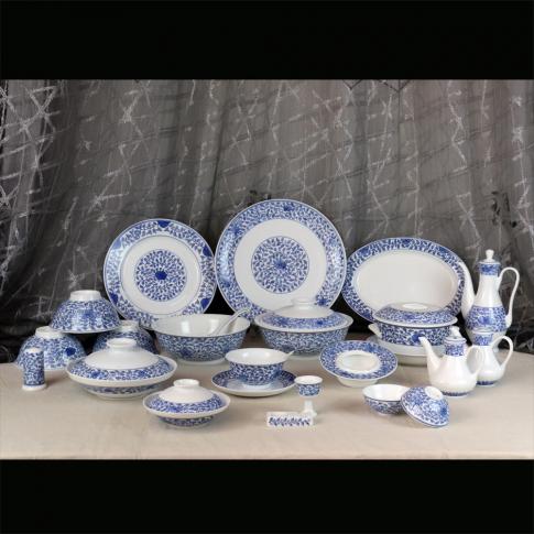 111頭釉下手繪青花(huā)中(zhong)餐具(ju)--纏枝蓮