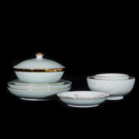 38頭全手工(gong)青釉金鑲玉中(zhong)餐具(ju)