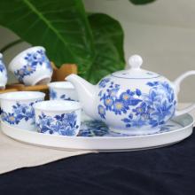 8頭手繪青花(huā)芬芳茶具(ju)