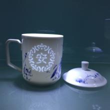 1頭荷花(huā)如意單(dan)杯