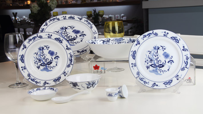 26頭中(zhong)餐具(ju)菠蘿花(huā)