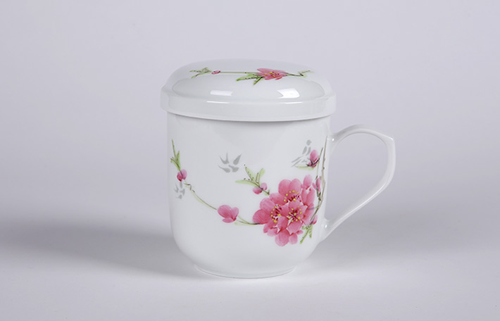 玲珑單(dan)杯水點桃花(huā)玲珑