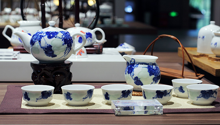 8頭茶具(ju)絲(si)瓜（壺）
