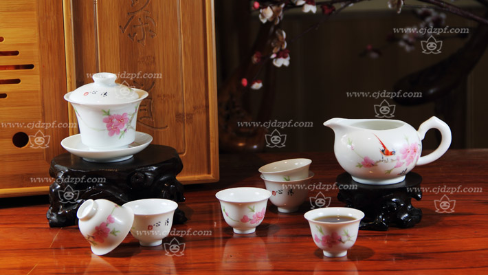 手繪功夫茶具(ju)(竹質(zhi)茶海)水點桃花(huā)