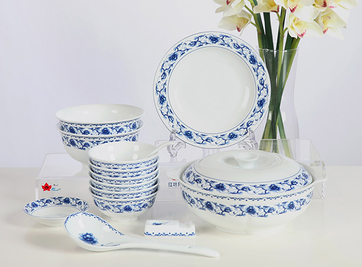 36頭蓮花(huā)中(zhong)餐具(ju)青花(huā)瓷富(fu)貴牡丹