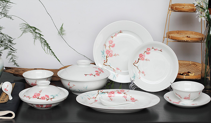 28頭中(zhong)餐具(ju)--翠竹紅(hong)梅