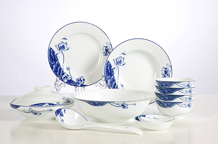 28頭荷塘清(qing)韻中(zhong)餐具(ju)