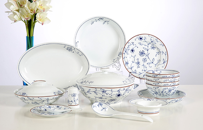 48頭春色中(zhong)餐具(ju)