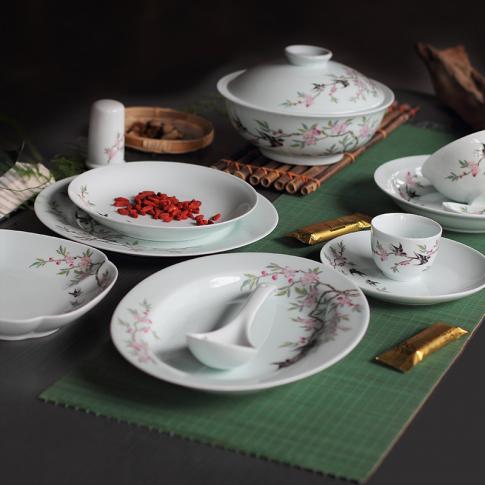 36頭青釉釉上燕子(zi)桃花(huā)中(zhong)餐具(ju)