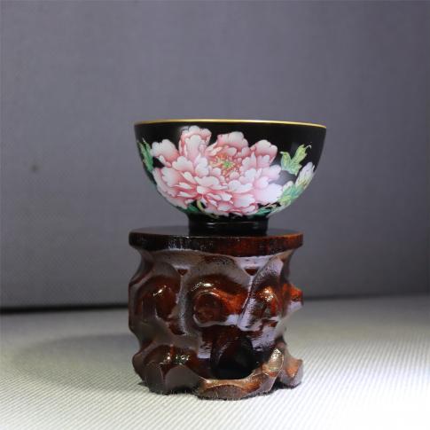 1頭手繪琺琅彩繁榮富(fu)貴牡丹黑色主(zhu)人(ren)杯