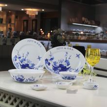 56頭荷塘情趣中(zhong)餐具(ju)